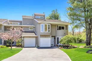 12 Kristin Ln, Hauppauge, NY 11788 - Photo 2