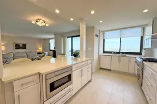 270-10 Grand Central Pkwy, Floral Park, NY 11005 - Photo 12