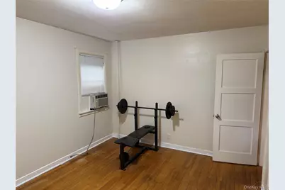 160 Albermarle Avenue, Valley Stream, NY 11580 - Photo 10