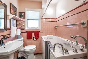 160 Albermarle Ave, Valley Stream, NY 11580 - Photo 12