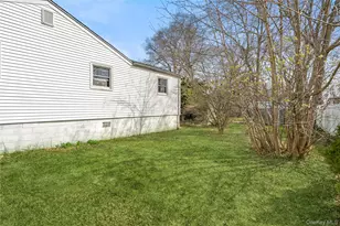 199 Concord Rd, Shirley, NY 11967 - Photo 22