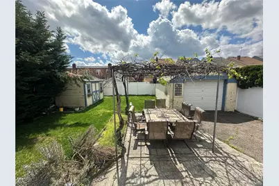 151-26 20th Avenue, Whitestone, NY 11357 - Photo 32