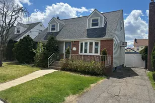 151-26 20th Ave, Whitestone, NY 11357 - Photo 2