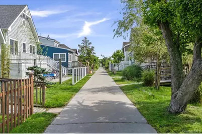 17 Bungalow Walk, Ocean Beach, NY 11770 - Photo 4
