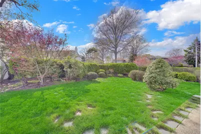 25 Lake Shore Boulevard, Massapequa, NY 11758 - Photo 30