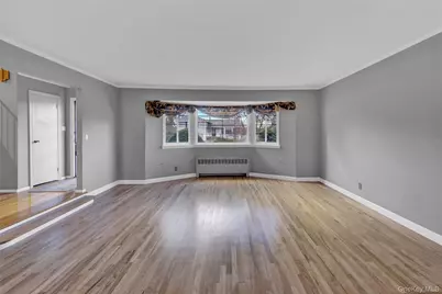 25 Lake Shore Boulevard, Massapequa, NY 11758 - Photo 4