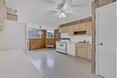 25 Lake Shore Boulevard, Massapequa, NY 11758 - Photo 8