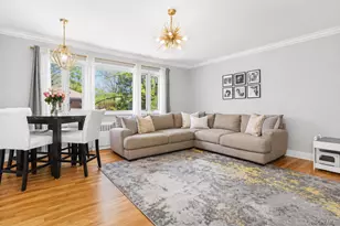 76 Lawrence Ct, White Plains, NY 10603 - Photo 4