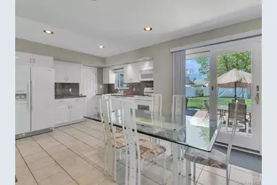 92 Elberta Drive, East Northport, NY 11731 - Photo 6