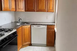 7 Bond, Great Neck, NY 11021 - Photo 6