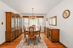 32 Chase Ave, White Plains, NY 10606 - Photo 8