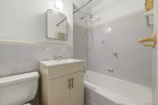 80 Knolls Crescent, Bronx, NY 10463 - Photo 10