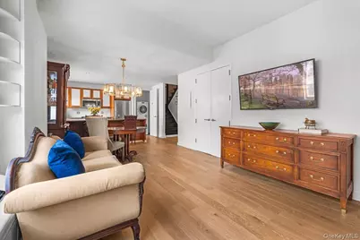 3585 Greystone Avenue #3E, Bronx, NY 10463 - Photo 4
