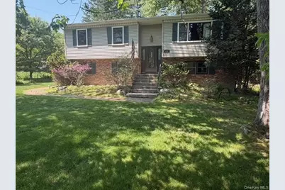 635 S Pascack Road, Chestnut Ridge, NY 10977 - Photo 32