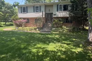 635 S Pascack Rd, Chestnut Ridge, NY 10977 - Photo 32
