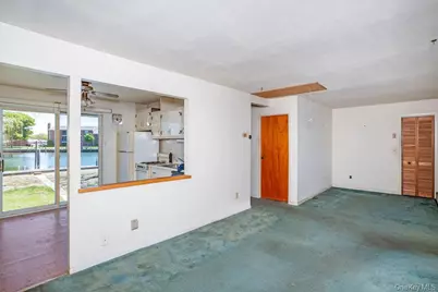 144 W Lake Drive, Lindenhurst, NY 11757 - Photo 6