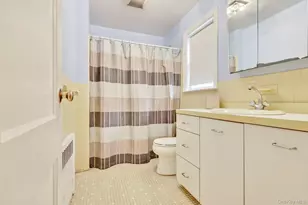 170 Ocean Ave, Woodmere, NY 11598 - Photo 18