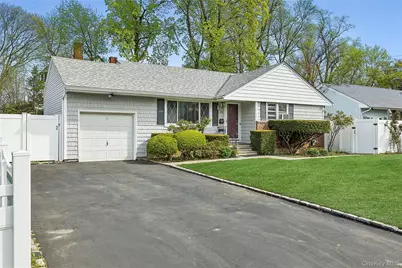 33 Lindbergh Avenue, Glen Cove, NY 11542 - Photo 16