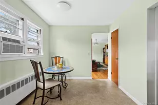 33 Lindbergh Ave, Glen Cove, NY 11542 - Photo 6