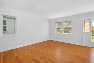 21 W Division St, Greenwich, CT 06830 - Photo 10