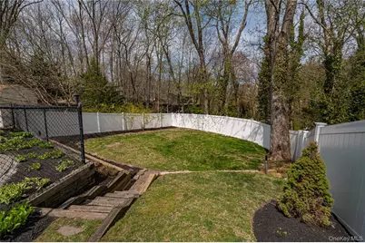 18 Pilgrim Drive, Port Jefferson, NY 11777 - Photo 36