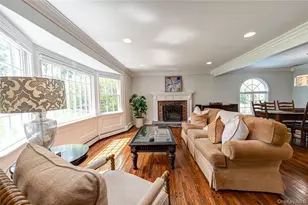 18 Pilgrim Dr, Port Jefferson, NY 11777 - Photo 8