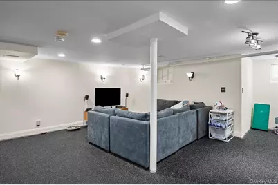 54 Ogden Avenue, White Plains, NY 10605 - Photo 34