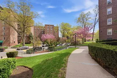 5621 Netherland Avenue #3D, Bronx, NY 10471 - Photo 22