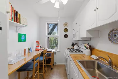5621 Netherland Avenue #3D, Bronx, NY 10471 - Photo 16
