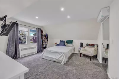 1312 Park Avenue, New Hyde Park, NY 11040 - Photo 16