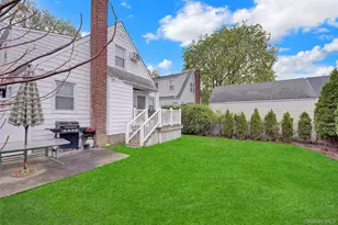 1312 Park Ave, New Hyde Park, NY 11040 - Photo 22