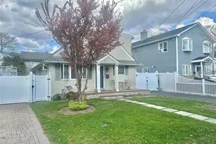 19 Tameling Ave, Babylon, NY 11702 - Photo 2