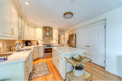 404 Mountain Ridge Drive, Mount Sinai, NY 11766 - Photo 6