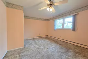 240 N 3rd St, Ronkonkoma, NY 11779 - Photo 14