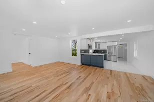 227 N Railroad Ave, Babylon, NY 11702 - Photo 8