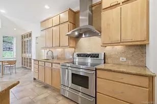 14 Glen Ln, Newburgh, NY 12550 - Photo 16
