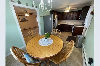 70 E Neptune Avenue, Lindenhurst, NY 11757 - Photo 10