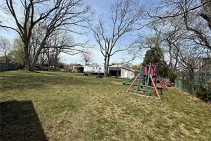 40 Chapel Hill Dr, Brentwood, NY 11717 - Photo 26