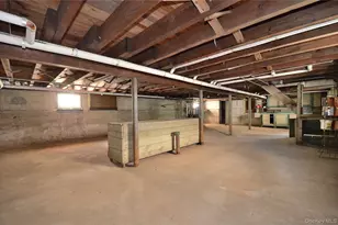 2586 Riverside Dr, Wantagh, NY 11793 - Photo 22