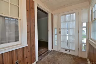 2586 Riverside Dr, Wantagh, NY 11793 - Photo 6