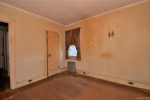 2586 Riverside Dr, Wantagh, NY 11793 - Photo 14