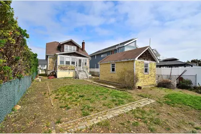 2586 Riverside Drive, Wantagh, NY 11793 - Photo 28