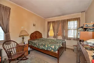 2586 Riverside Dr, Wantagh, NY 11793 - Photo 6