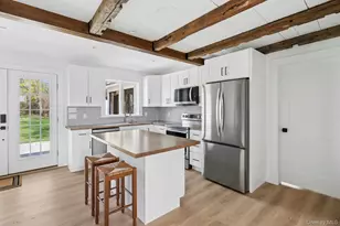 5075 Main Rd, Laurel, NY 11948 - Photo 6