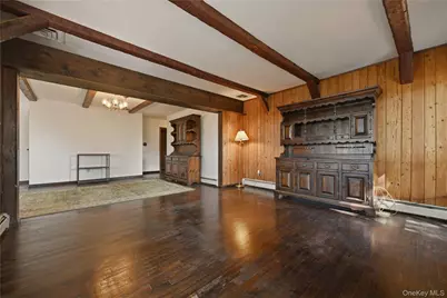 19 Gaymor Lane, Commack, NY 11725 - Photo 12