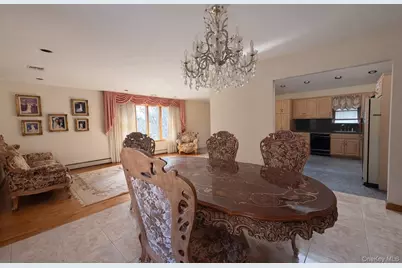 208 Doris Avenue, Franklin Square, NY 11010 - Photo 6