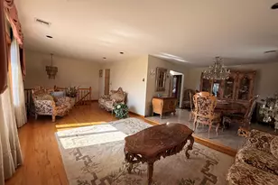 208 Doris Ave, Franklin Square, NY 11010 - Photo 4