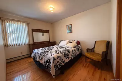 208 Doris Avenue, Franklin Square, NY 11010 - Photo 10
