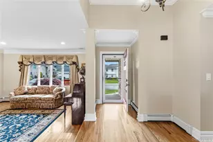 30 Jeanette Dr, Massapequa, NY 11758 - Photo 6