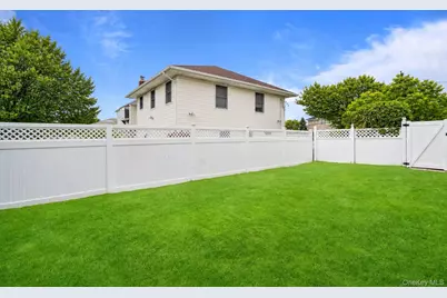 30 Jeanette Drive, Massapequa, NY 11758 - Photo 40